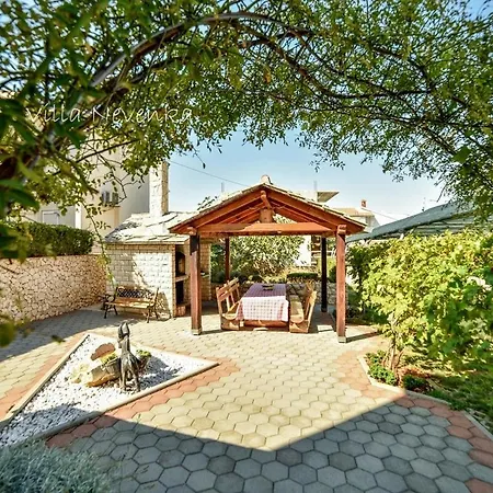 Apartamento Nevenka *