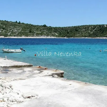 아파트 Nevenka 로고즈니차