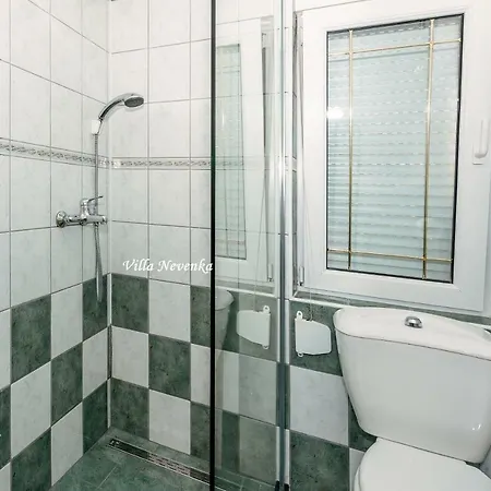 Nevenka Apartamento *