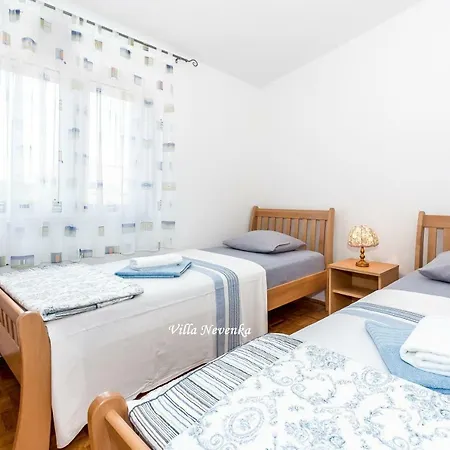 Nevenka * Rogoznica (Sibenik-Knin)