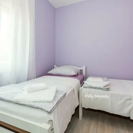 Nevenka * Rogoznica (Sibenik-Knin)