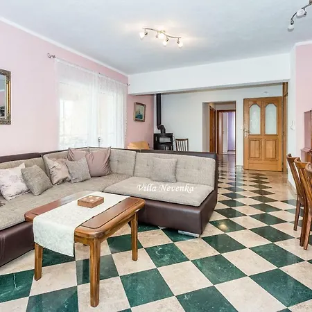 Nevenka Apartamento Rogoznica (Sibenik-Knin)