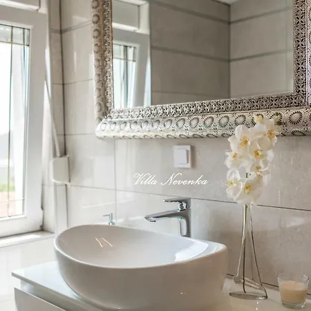 Nevenka * Rogoznica (Sibenik-Knin)