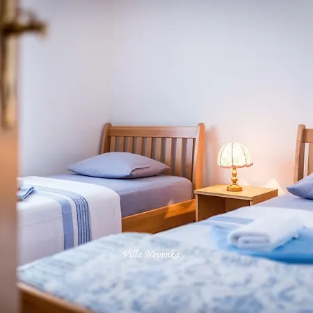 Nevenka Apartamento