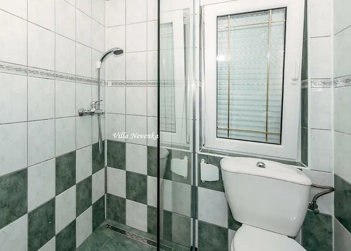 Nevenka Apartamento *