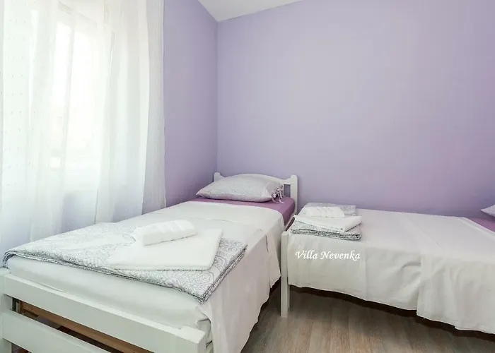 Nevenka * Rogoznica (Sibenik-Knin)