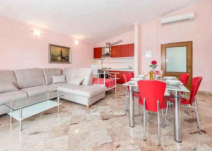 Nevenka * Rogoznica (Sibenik-Knin)