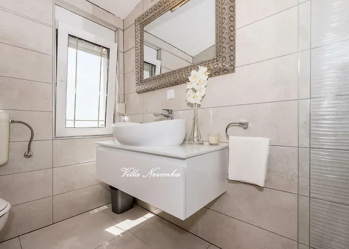 Nevenka Daire Rogoznica (Sibenik-Knin)